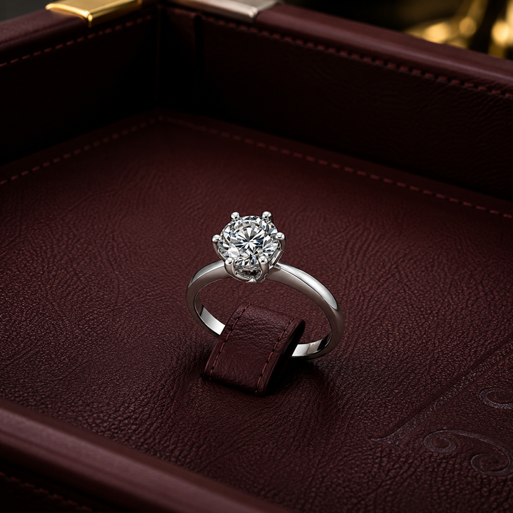 Light | Diamonds Ring
