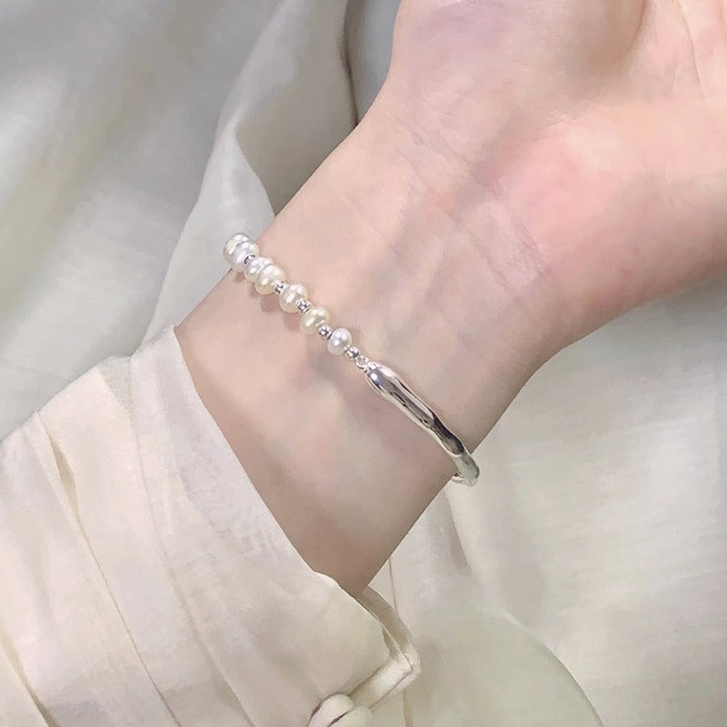 Rigid Bracelet with Pearls