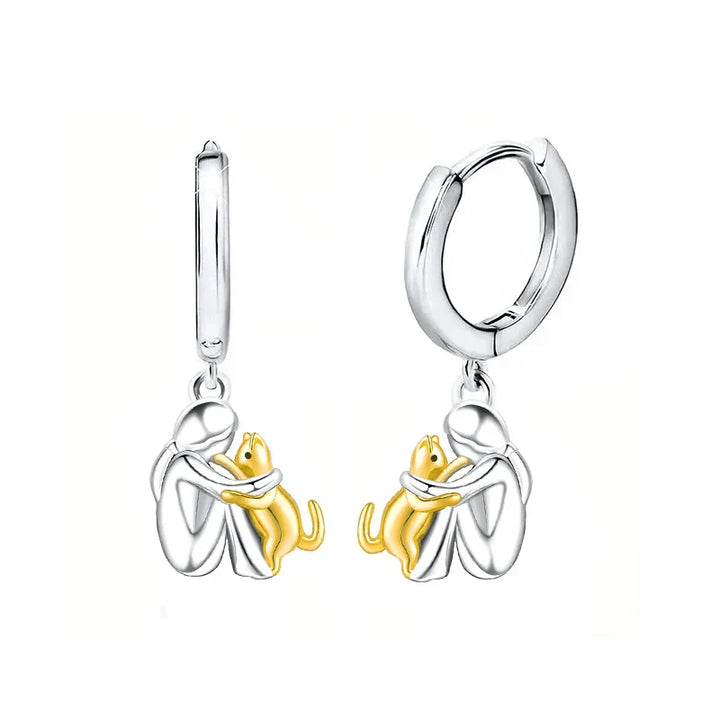 Cat Embrace Earring (Round Closure)