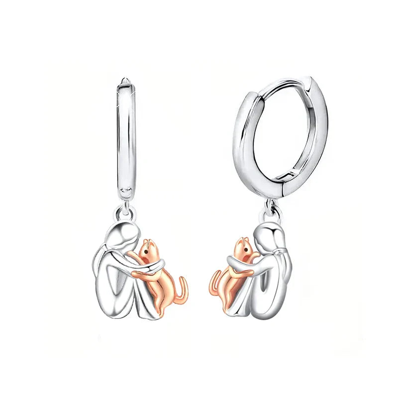 Cat Embrace Earring (Round Closure)