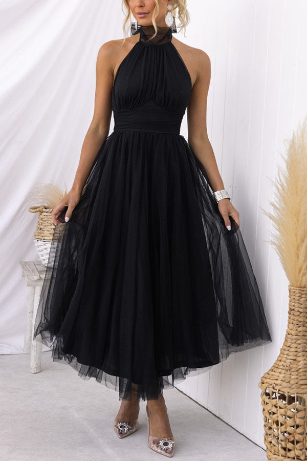 Nina – Romantic Dress with Lace