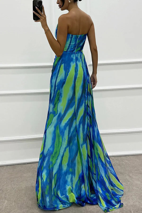 Cecelia | Dress with a Split Sleeve