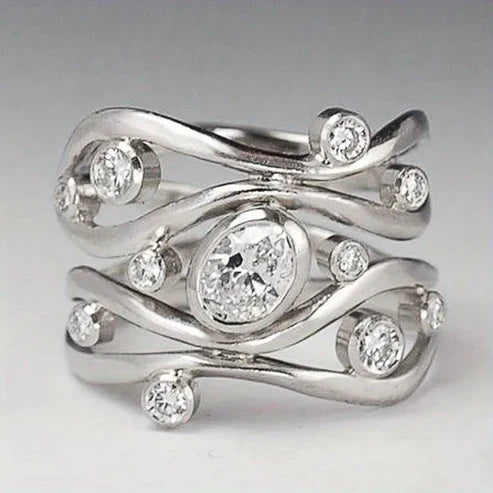 Irregular Vintage Ring with Zirconia in Silver