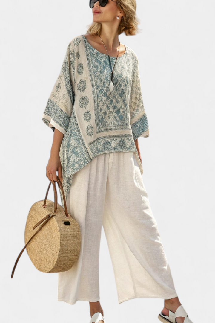 Quinley | Comfortable Printed Blouse & White Wide-Leg Pants